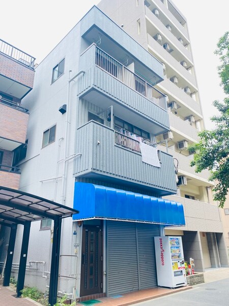 勝股ビル外観写真