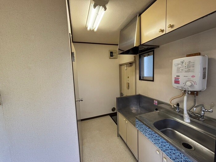 物件内観写真17　(廊下)