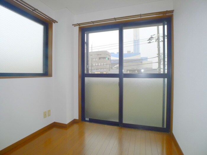 物件内観写真9　(室内からの展望)