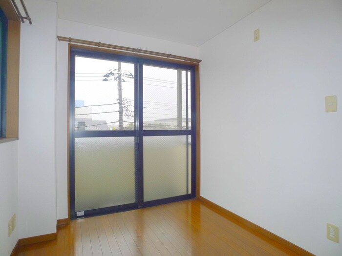 物件内観写真10　(居室)