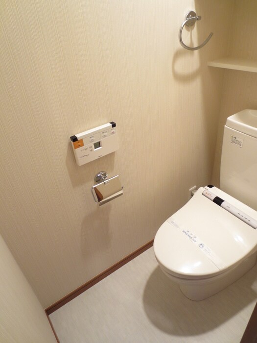 物件内観写真9　(トイレ)