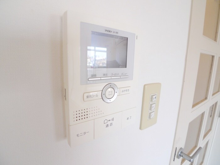 物件内観写真17　(室内からの展望)