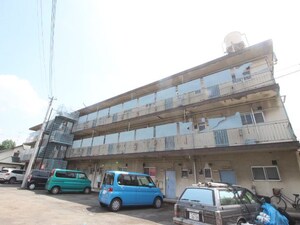 若武マンション外観写真