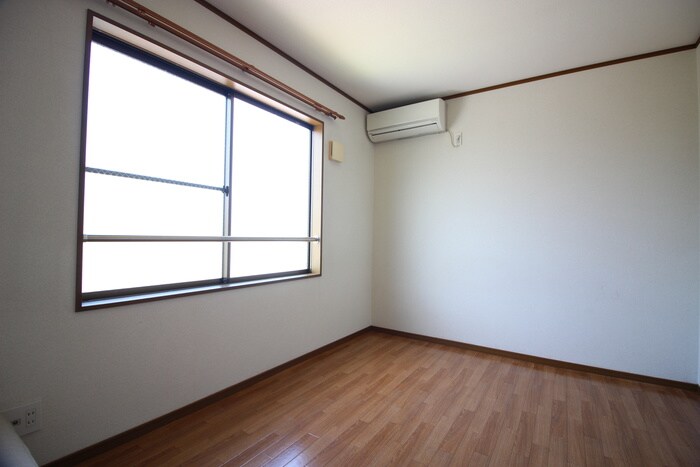 物件内観写真18　(居室)