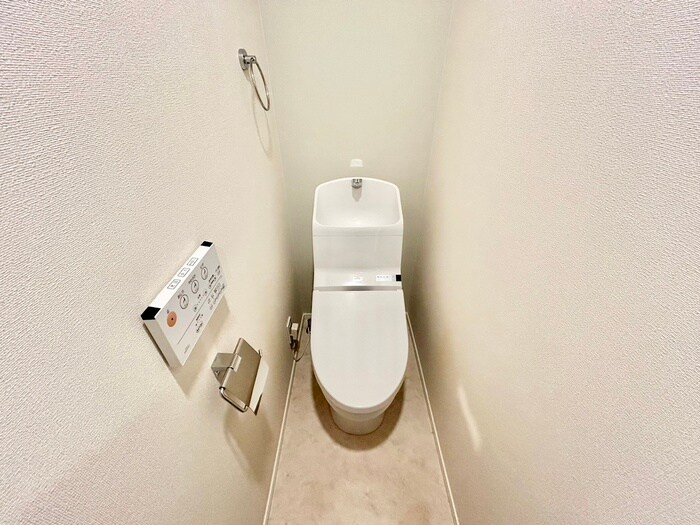 物件内観写真12　(トイレ)