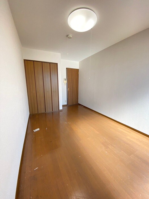 物件内観写真4　(居室)