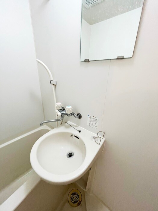 物件内観写真13　(洗面)