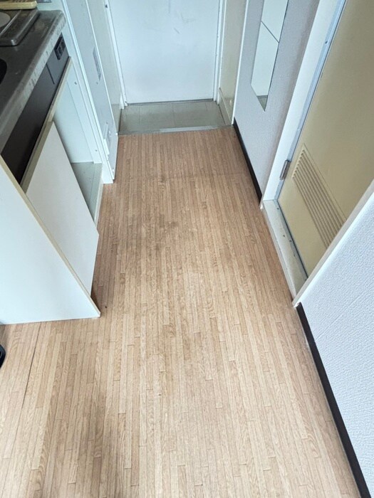 物件内観写真16　(廊下)