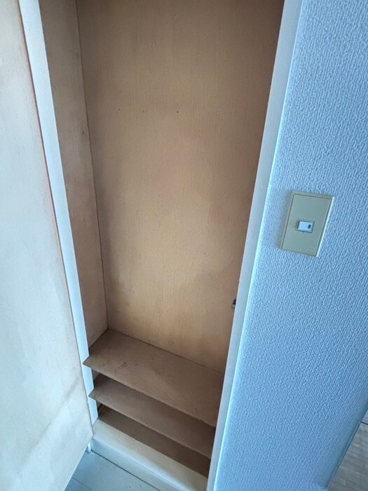 物件内観写真18　(収納)