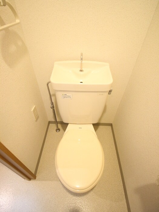 物件内観写真16　(トイレ)