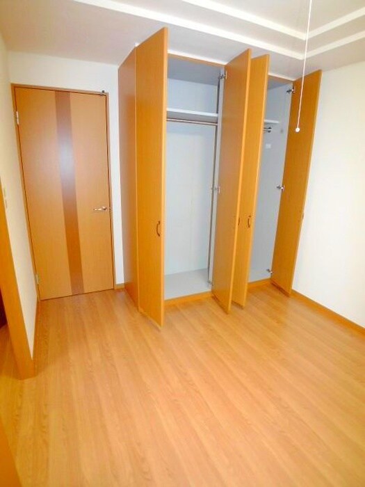 物件内観写真17　(収納)