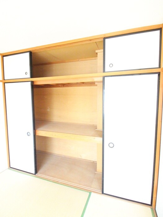 ハイツリバ－サイドの収納