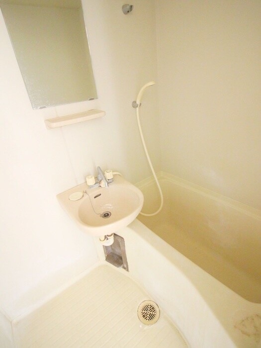 ハイツリバ－サイドのバス