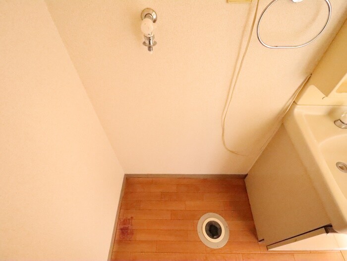 物件内観写真20　(洗濯機置場)