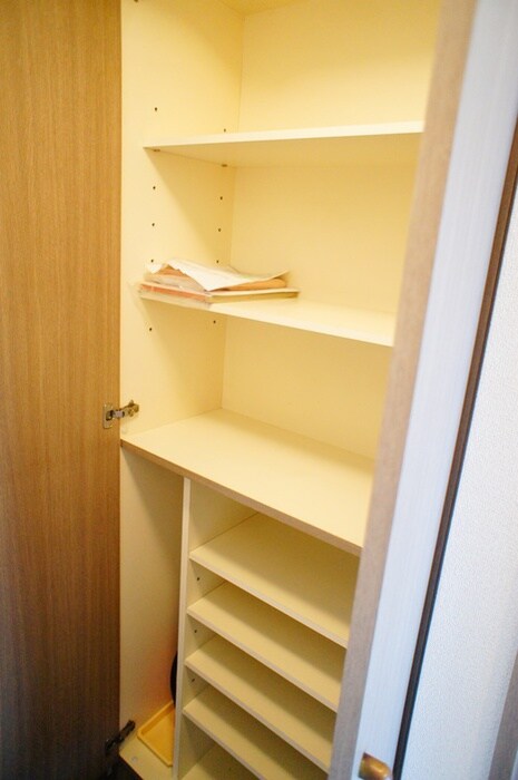 物件内観写真9　(収納)