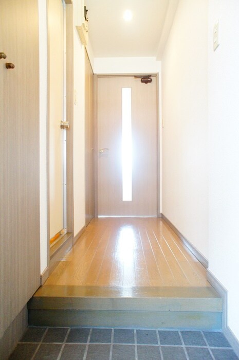 物件内観写真15　(廊下)