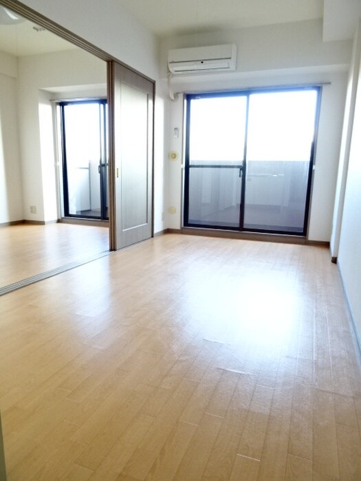 物件内観写真18　(居室)