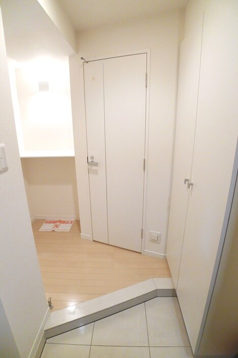 物件内観写真20　(玄関)