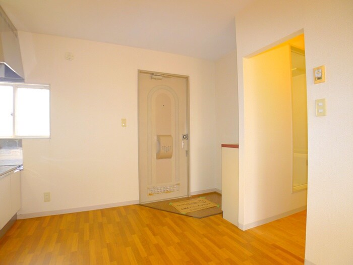 物件内観写真20　(廊下)