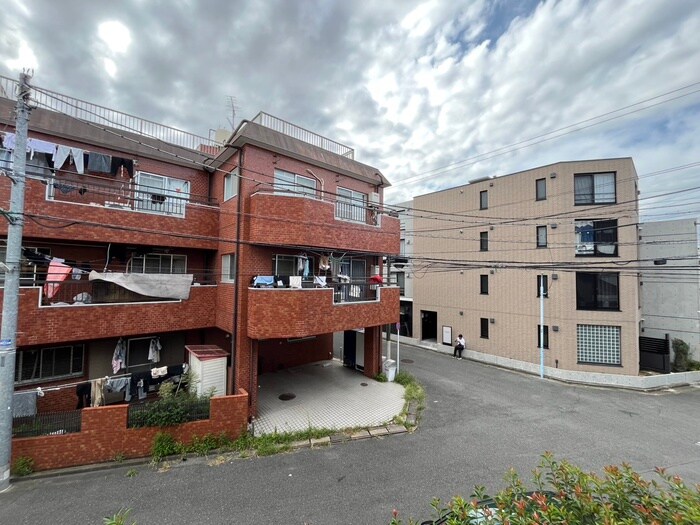 物件内観写真14　(室内からの展望)