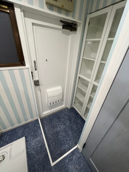 物件内観写真18　(玄関)