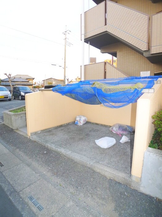 物件外観写真3　(建物設備)