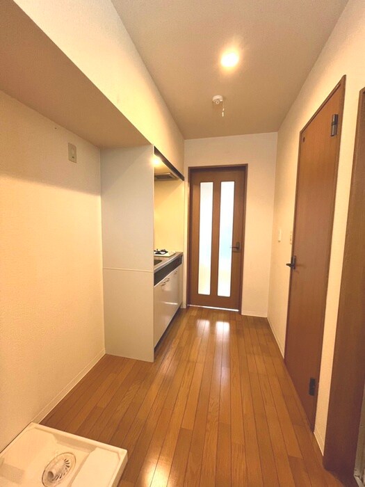 物件内観写真16　(廊下)