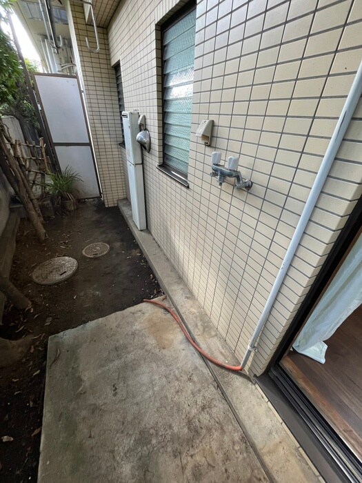 物件内観写真10　(洗濯機置場)