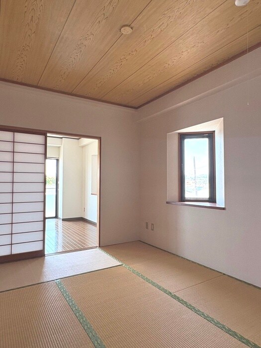 物件内観写真8　(居室)