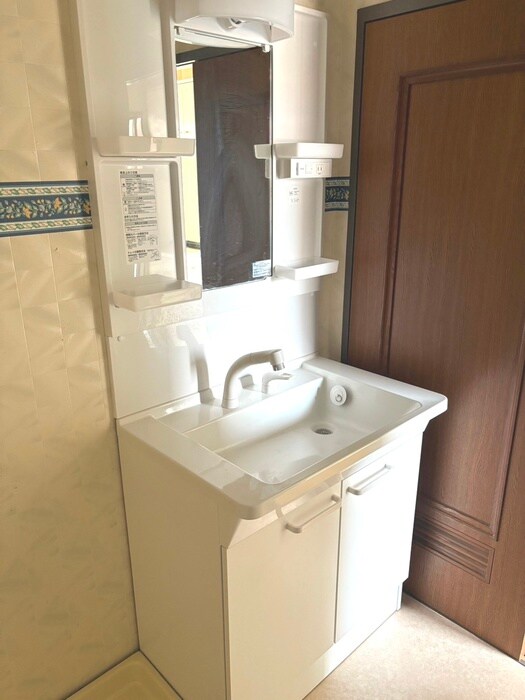 物件内観写真9　(洗面)