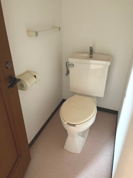 物件内観写真11　(トイレ)