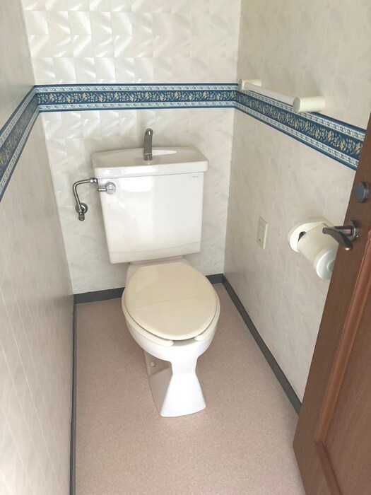 物件内観写真11　(トイレ)