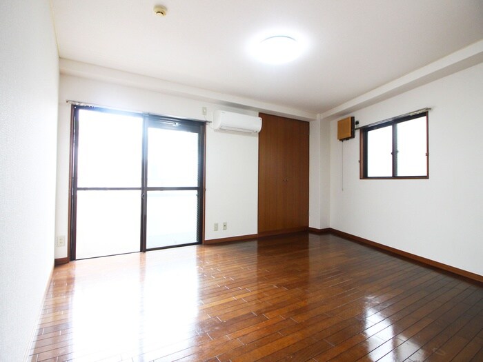 川村第三コ－ポの居室