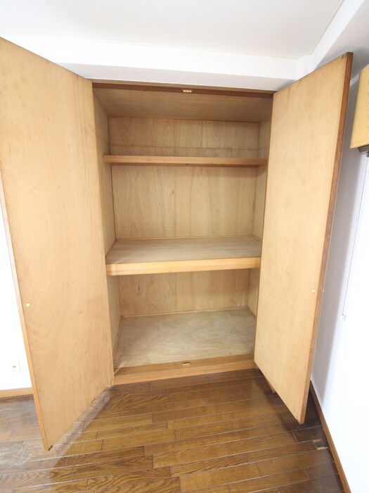 物件内観写真15　(収納)