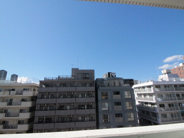 物件内観写真14　(室内からの展望)