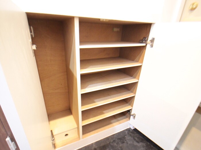 物件内観写真15　(靴箱)