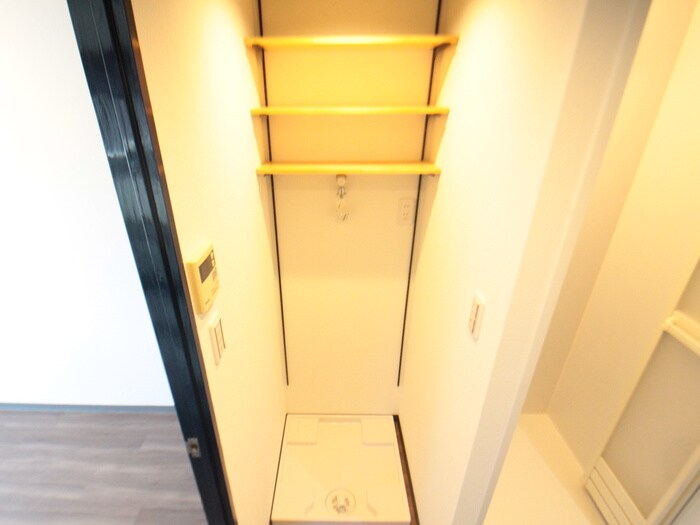 物件内観写真17　(洗濯機置場)