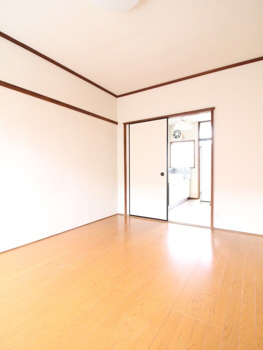 物件内観写真9　(居室)