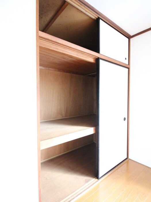 物件内観写真18　(収納)