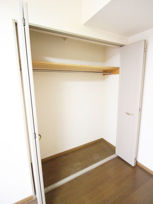 物件内観写真9　(収納)