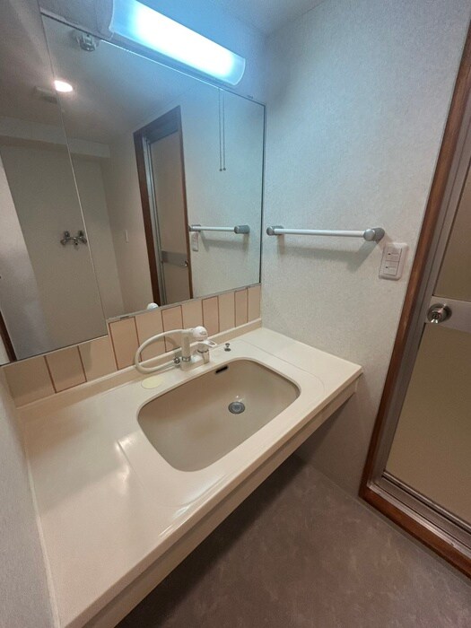 物件内観写真14　(洗面)