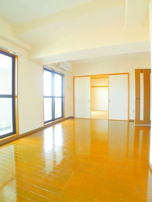 物件内観写真9　(居室)