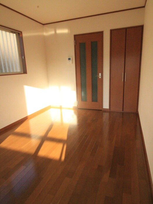 物件内観写真19　(居室)