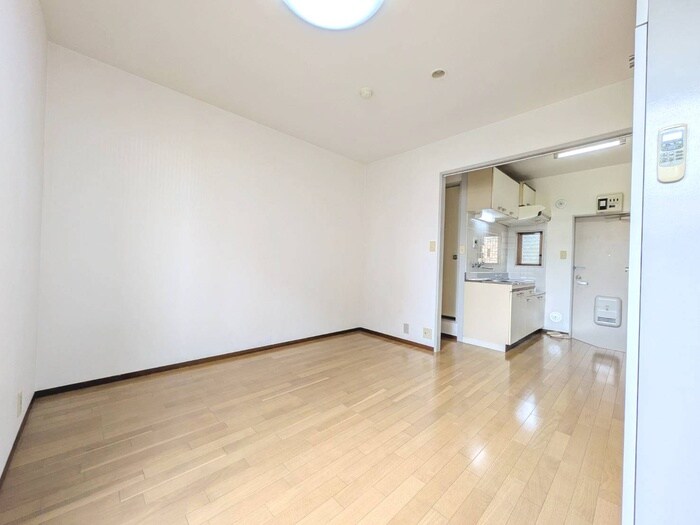 物件内観写真9　(居室)