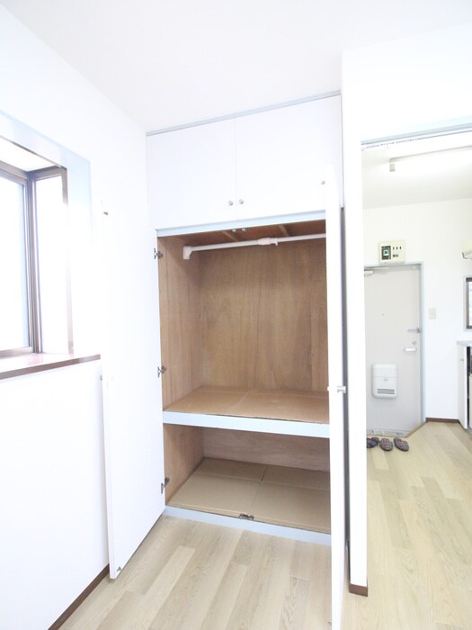 物件内観写真11　(収納)
