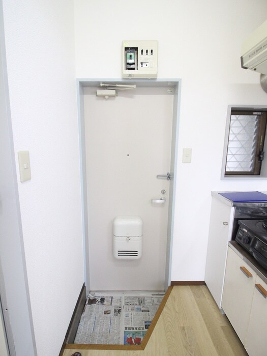 物件内観写真18　(玄関)