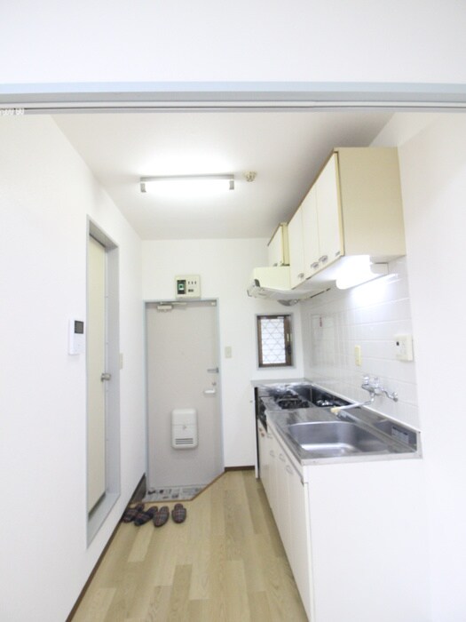 物件内観写真20　(廊下)