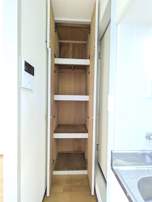 物件内観写真22　(収納)