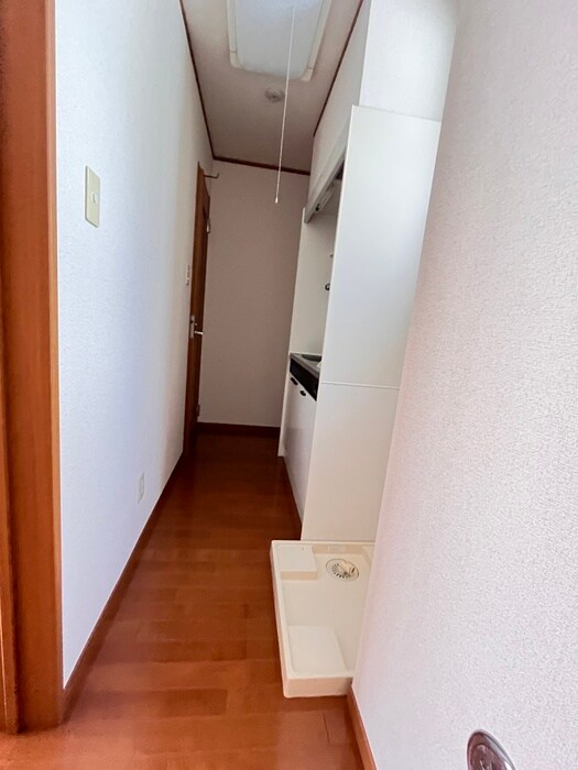 物件内観写真19　(廊下)