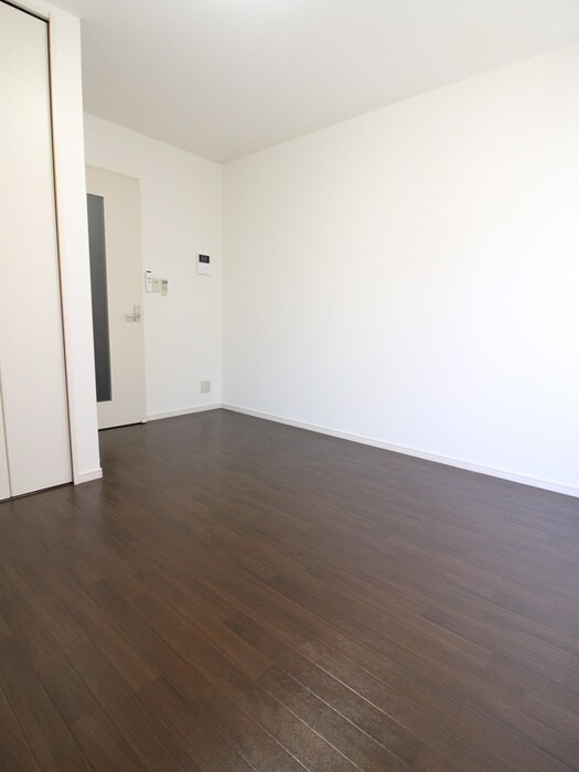 物件内観写真8　(廊下)